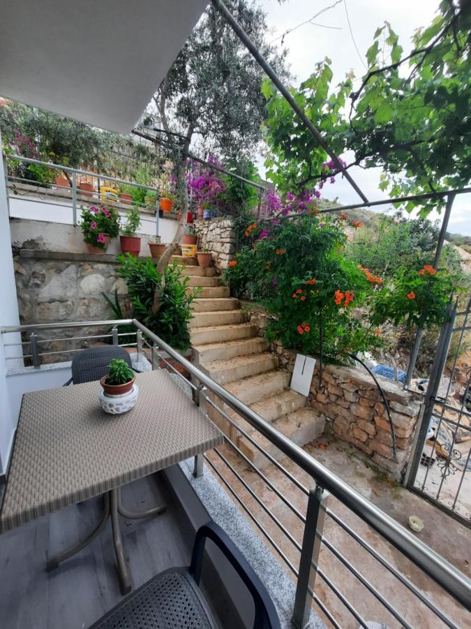 Nora'S Guesthouse Saranda Zewnętrze zdjęcie