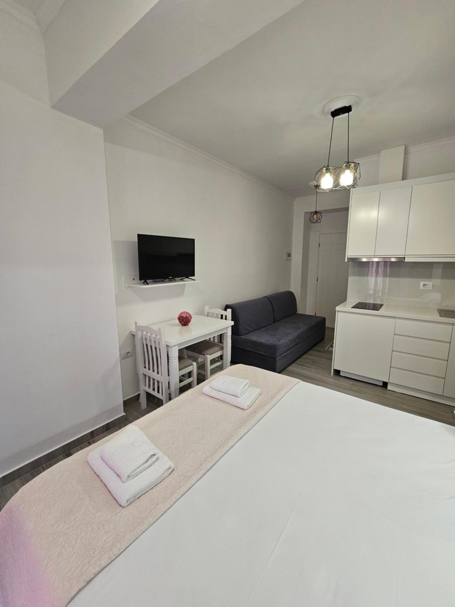 Nora'S Guesthouse Saranda Zewnętrze zdjęcie
