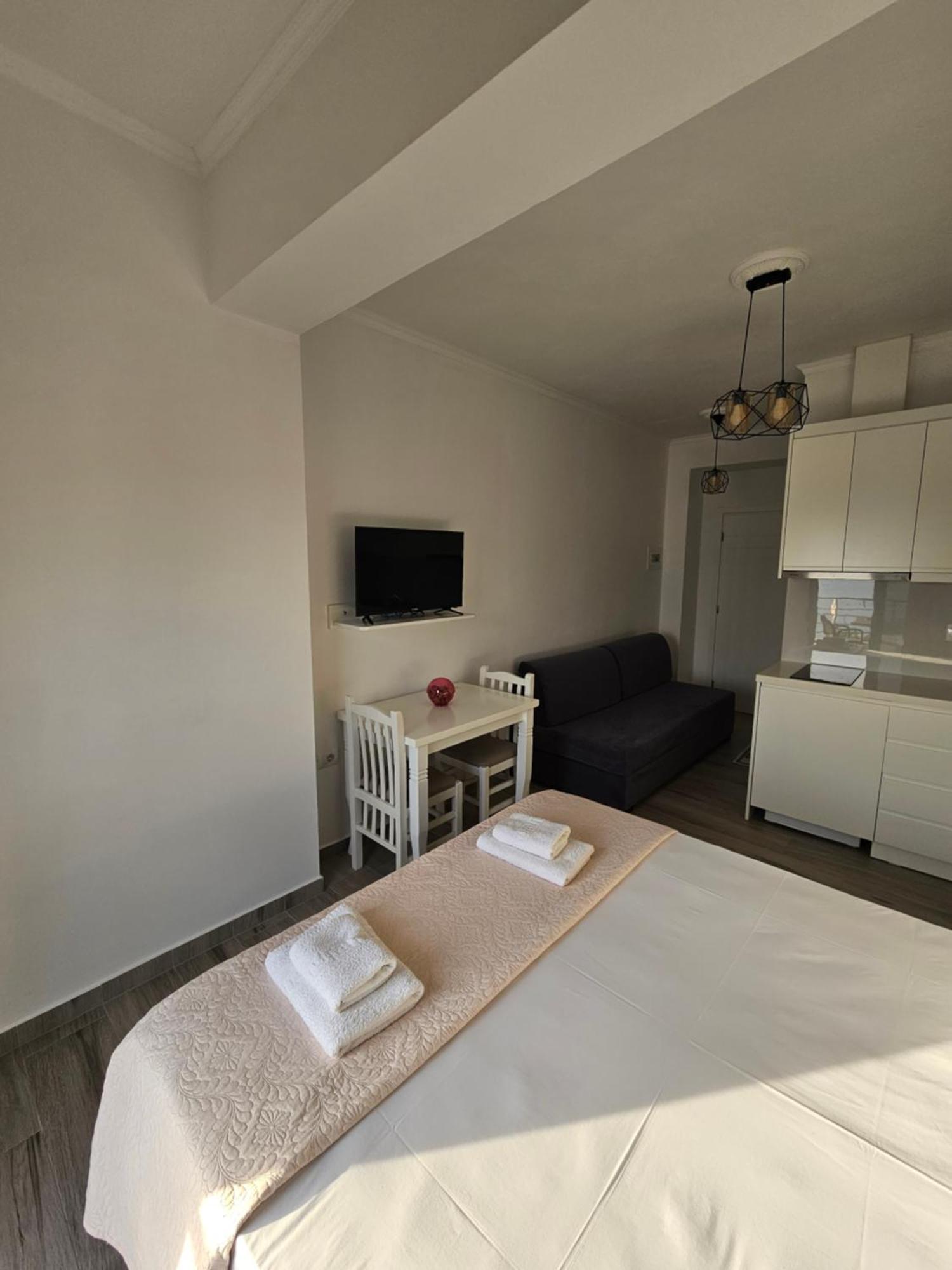 Nora'S Guesthouse Saranda Zewnętrze zdjęcie