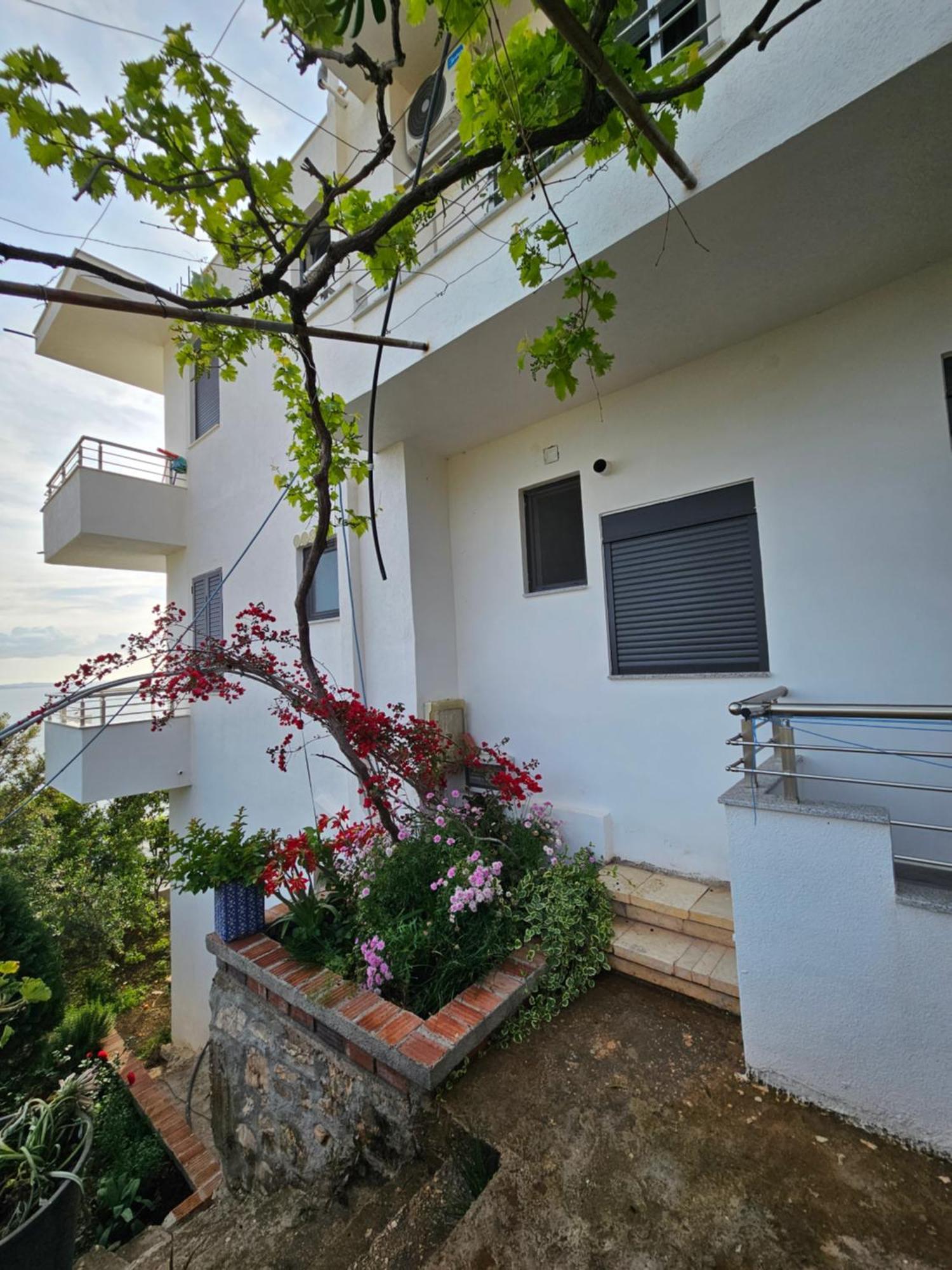 Nora'S Guesthouse Saranda Zewnętrze zdjęcie