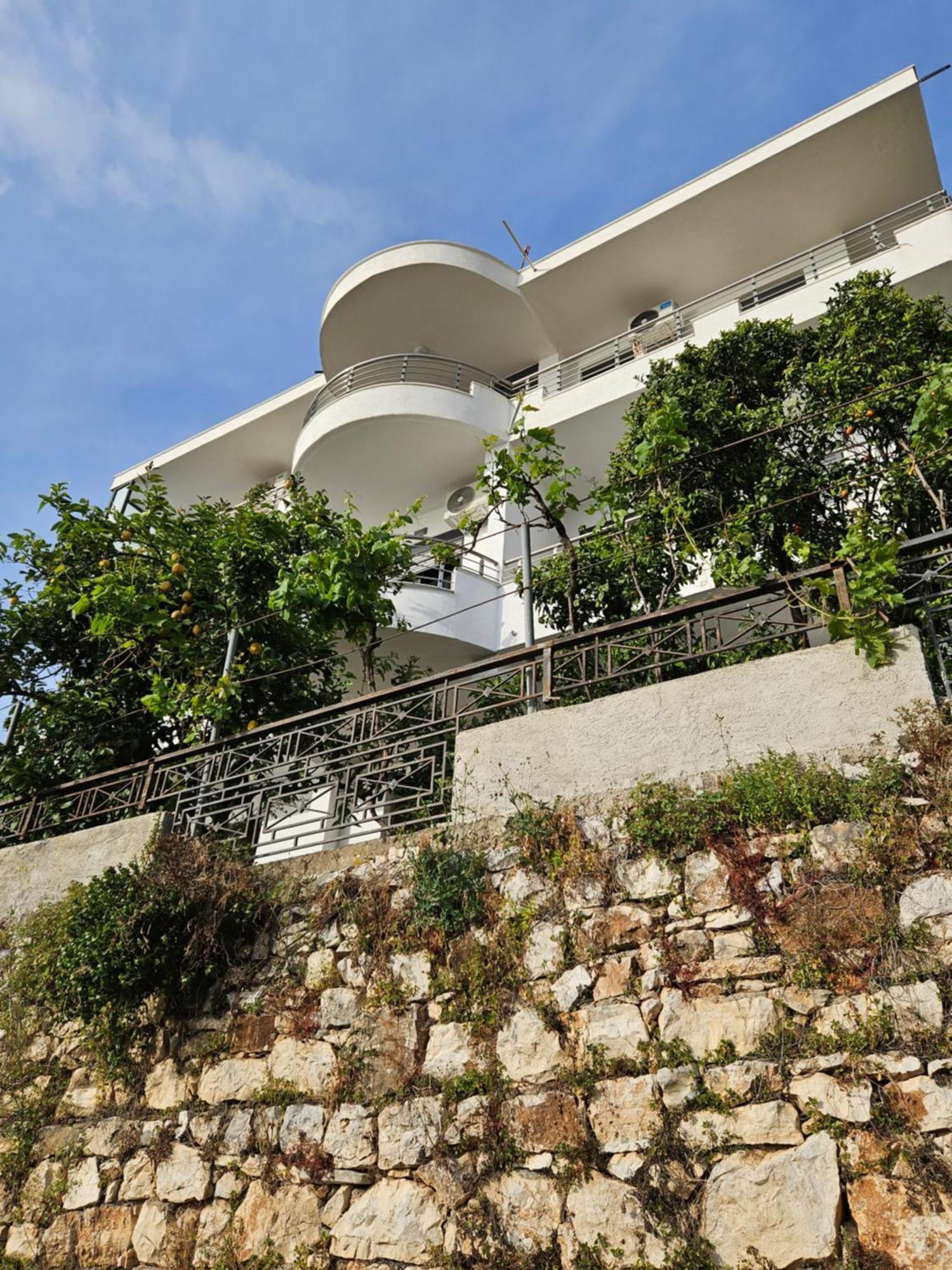 Nora'S Guesthouse Saranda Zewnętrze zdjęcie