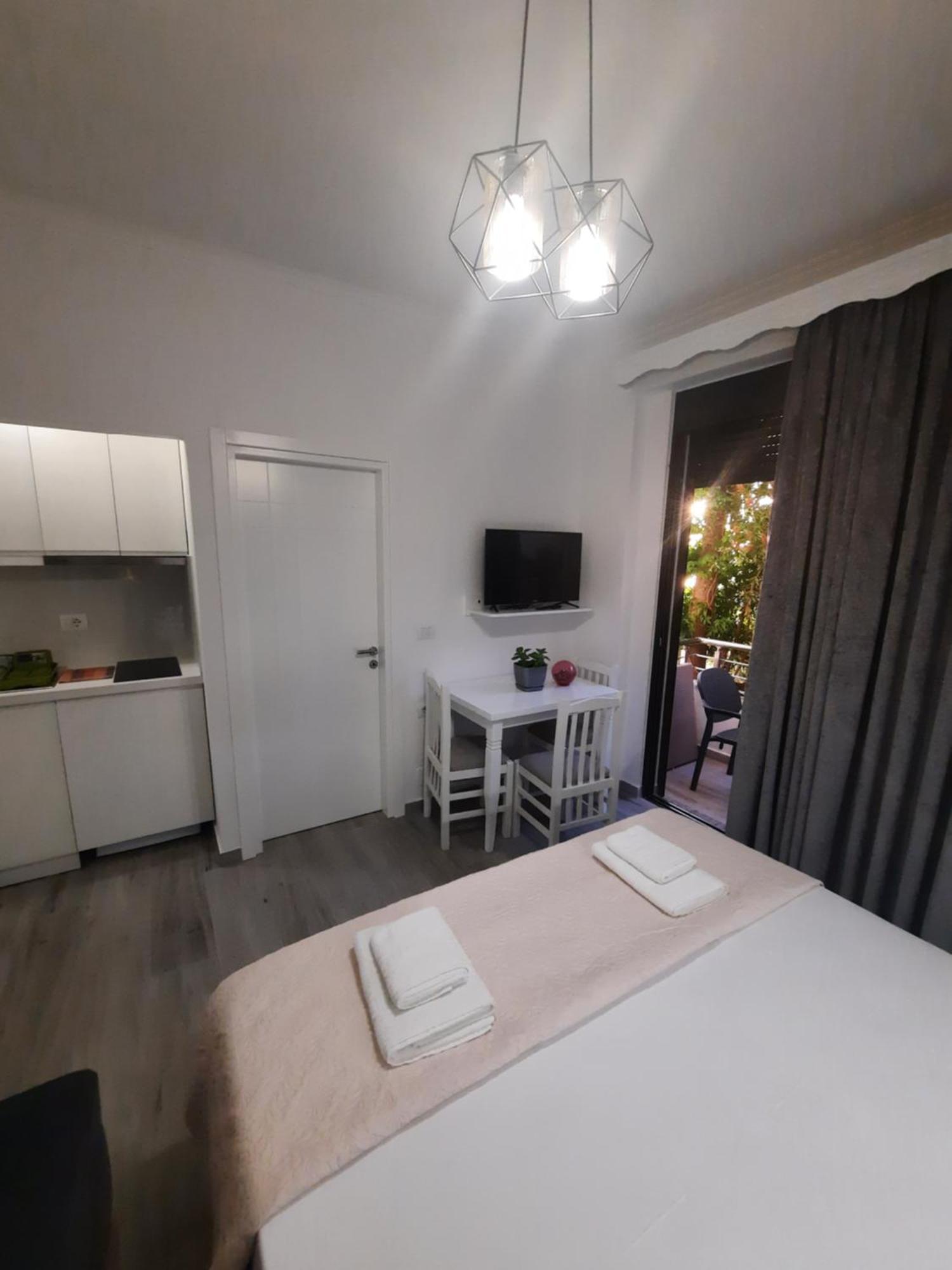 Nora'S Guesthouse Saranda Zewnętrze zdjęcie
