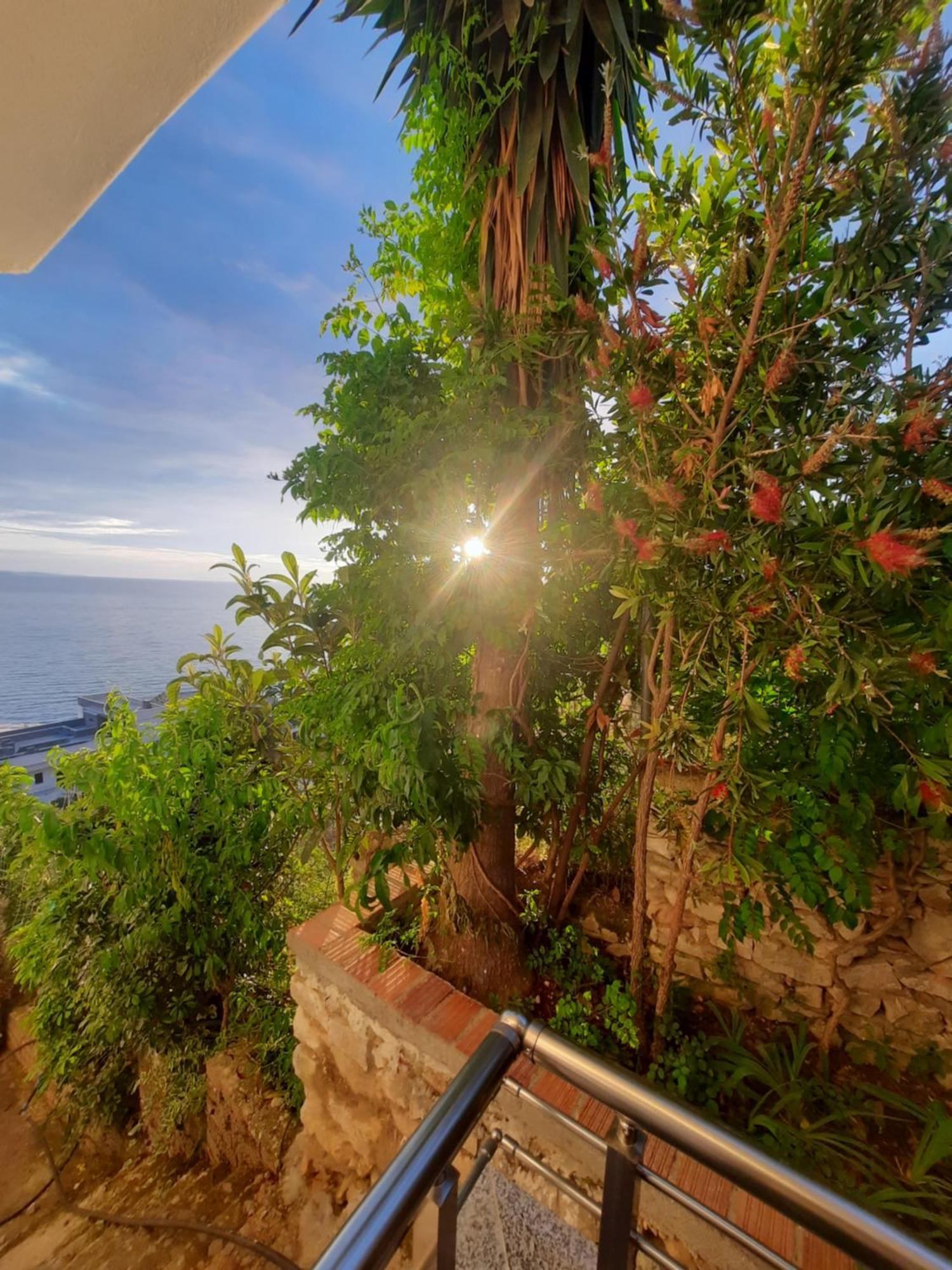 Nora'S Guesthouse Saranda Zewnętrze zdjęcie